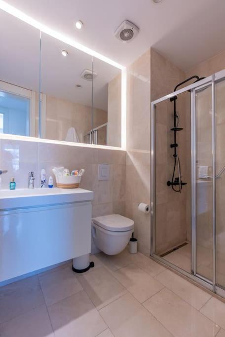Golden Stones House Sea And Lake View 이스탄불 외부 사진