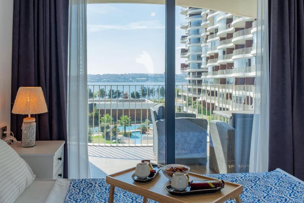 Golden Stones House Sea And Lake View 이스탄불 외부 사진
