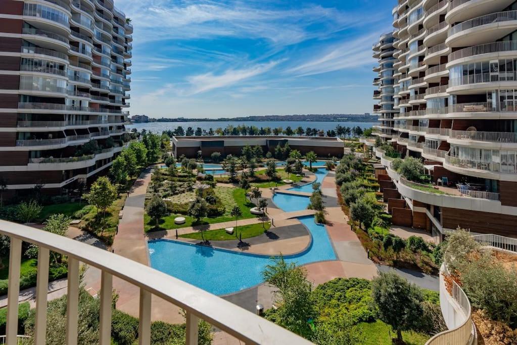 Golden Stones House Sea And Lake View 이스탄불 외부 사진