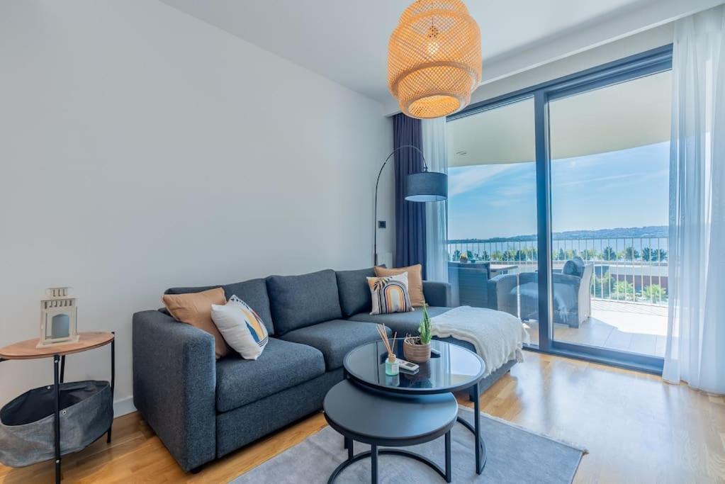 Golden Stones House Sea And Lake View 이스탄불 외부 사진
