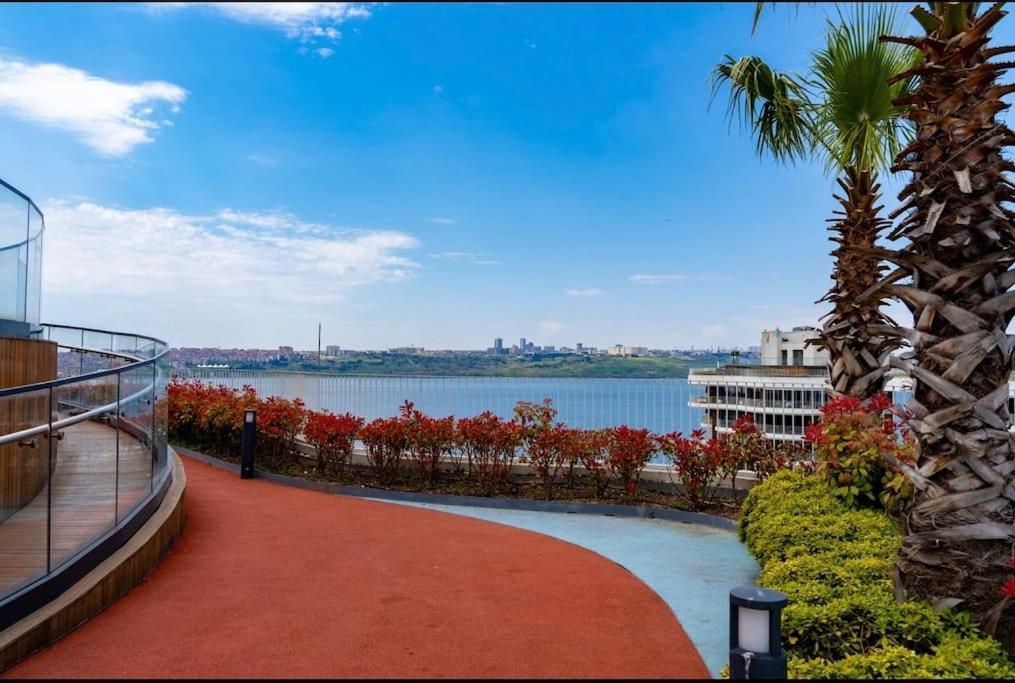 Golden Stones House Sea And Lake View 이스탄불 외부 사진