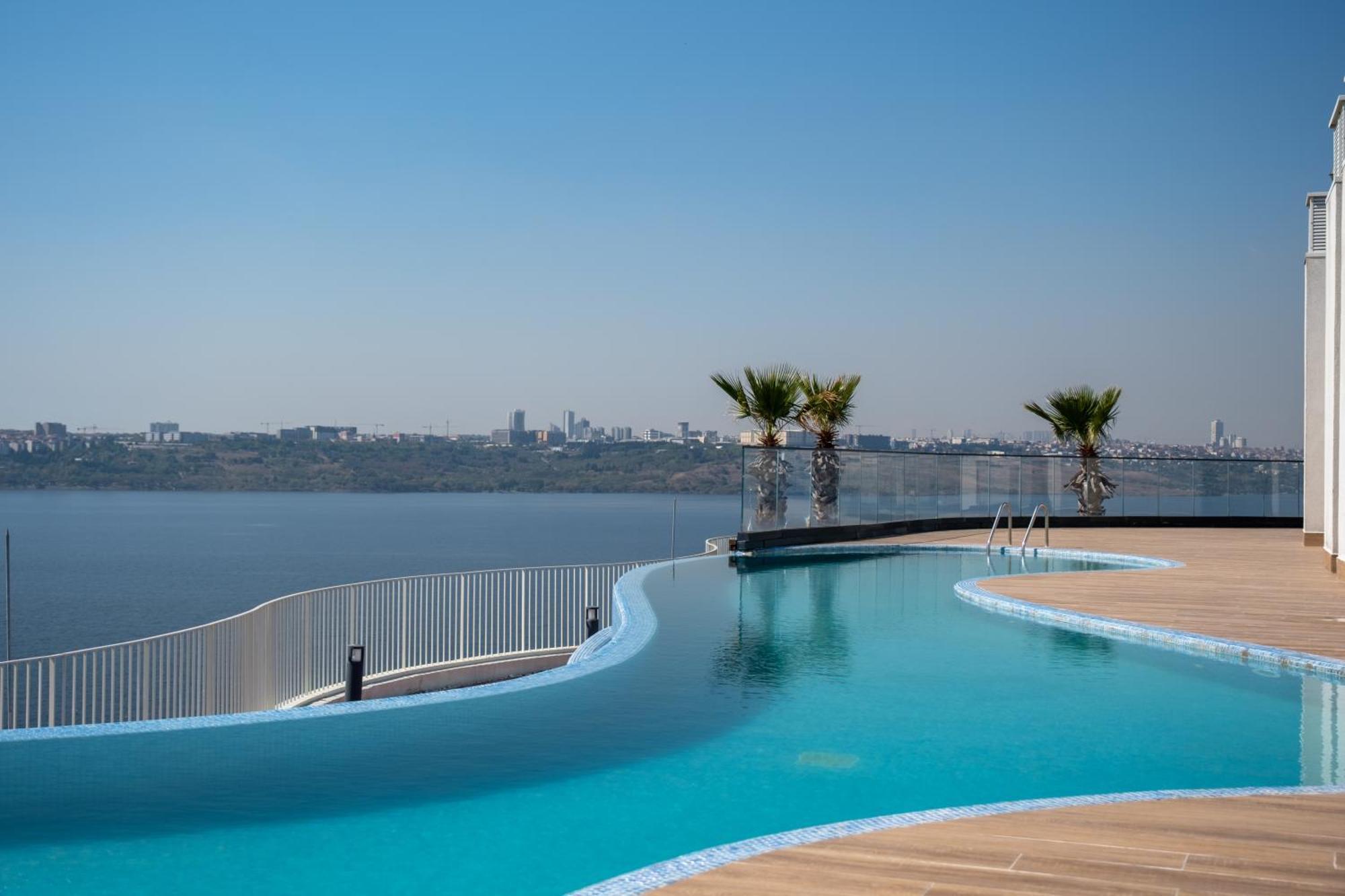 Golden Stones House Sea And Lake View 이스탄불 외부 사진